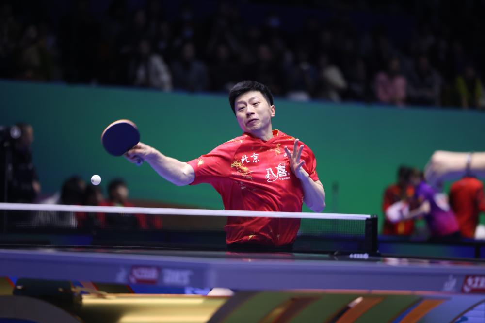 NBA常规赛：森林狼 123-104 逆转活塞，7 人冲突离场.