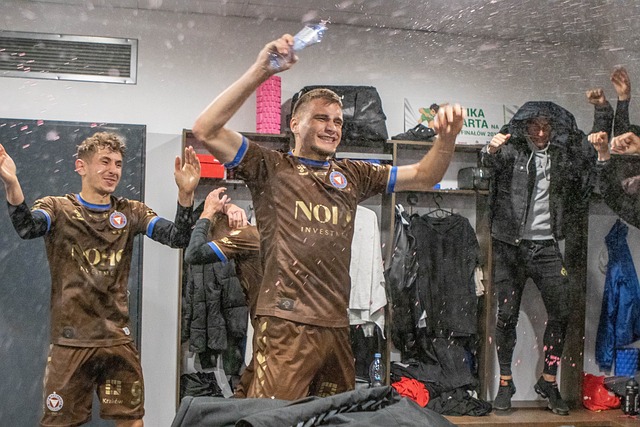 做出了不可 做出了不可